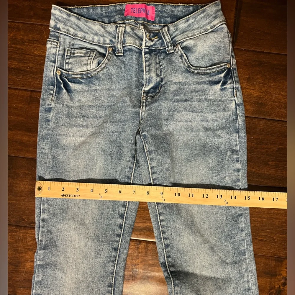 Light Blue Flare Jeans- simple and cute - Picture 5 of 6